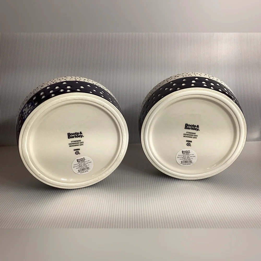 Set of 2 Boots & Barkley 6 Cup Pet Bowl - Navy Blue and White